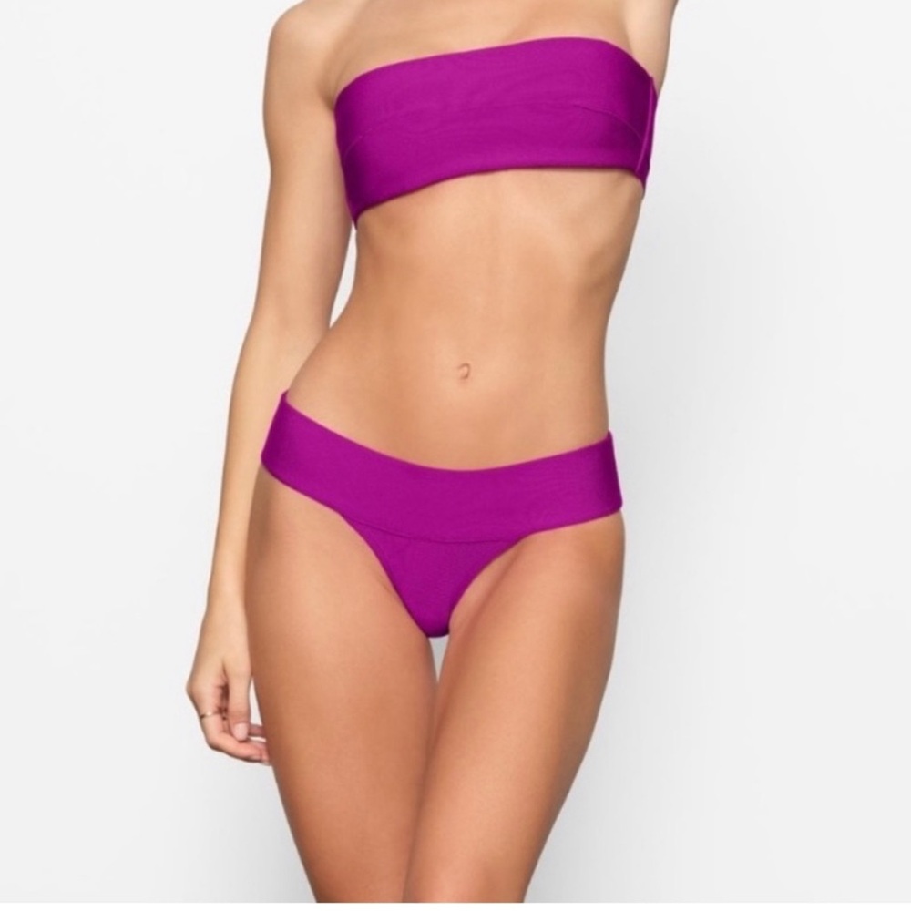 SKIMS swimsuit bottoms